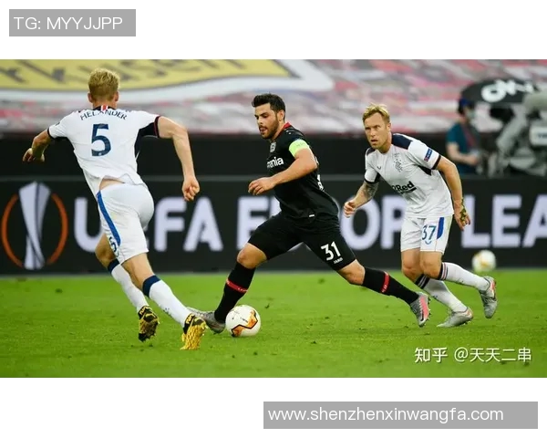 柏德博恩与汉堡激战正酣谁能在德乙赛场中笑到最后
